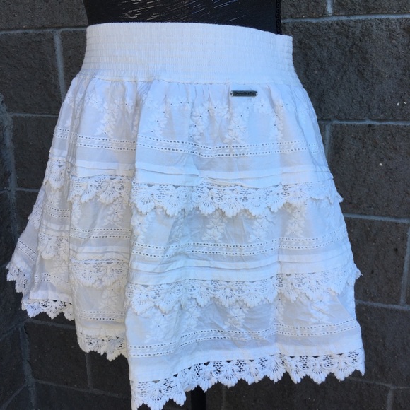 ☀️3/$25 Abercrombie & Fitch Lace Eyelet Skirt